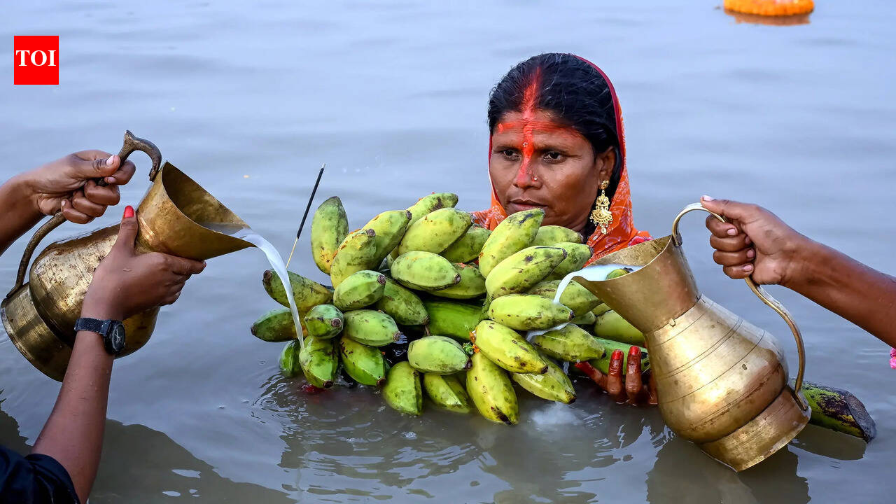 Chaiti Chhath concludes with morning ‘arghya’