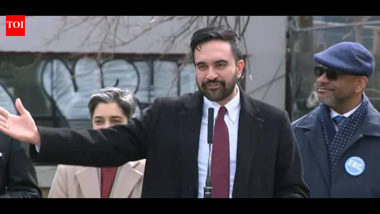 Zohran Mamdani gets heckled during a press conference, says 'If I don't hear him yelling at me...'