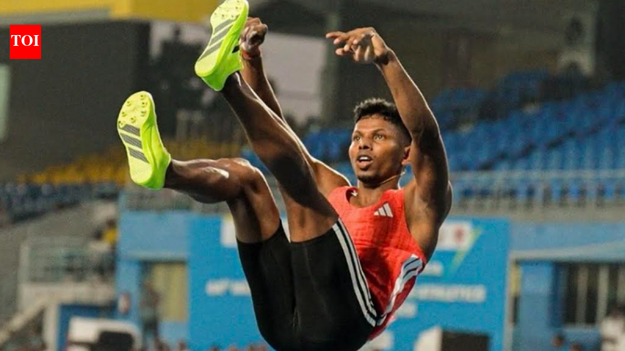 TN pole vaulter C Reegan crosses CWG mark with 5.3m leap