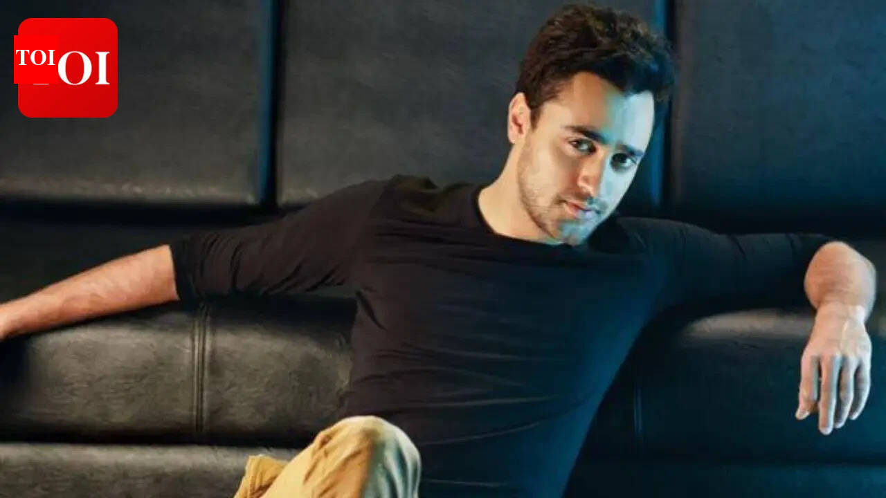 Imran Khan questions ‘angry hero’ trend, says he has no interest in ‘playing a hairy man covered in blood’