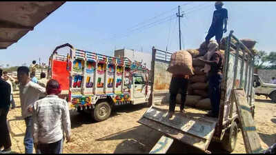 Cold storage collapse: Panel inspects site in Phaphamau