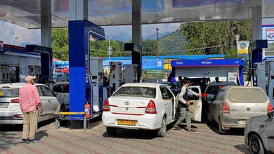 13,000 petrol pump workers in Pune to get Ayushman Bharat health cover