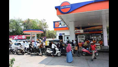 Petrol sale doubles amid panic buying in Nagpur