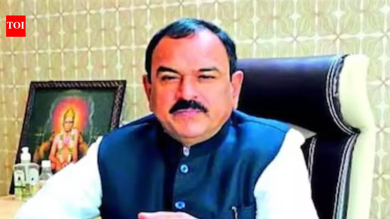 7th case against astrologer: Woman accuses Ashok Kharat of rape on promise of bright career