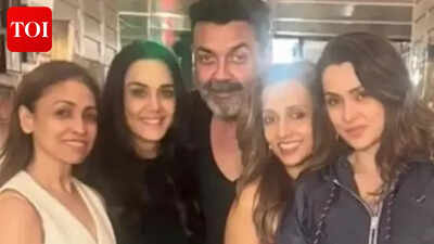  Preity Zinta reunites with Bobby Deol over a fun outing