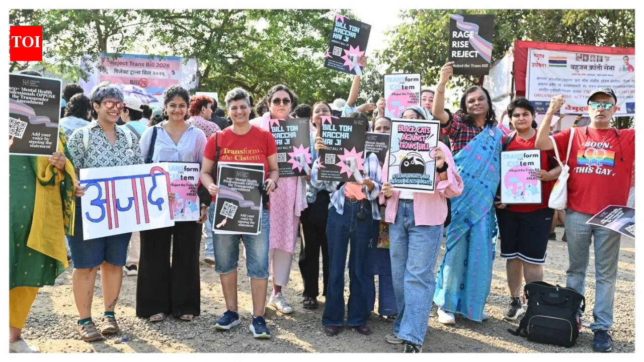 They’ve declared a war on our very existence, but we’ll fight this together, and win: Mumbai rises against Transgender Bill at Azad Maidan
