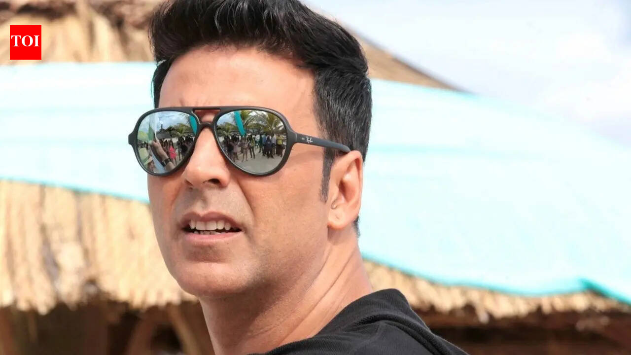 Akshay Kumar references 2005 film while sharing emotional life lessons and early struggles: 'Waqt kisi ka intezaar nahi karta'