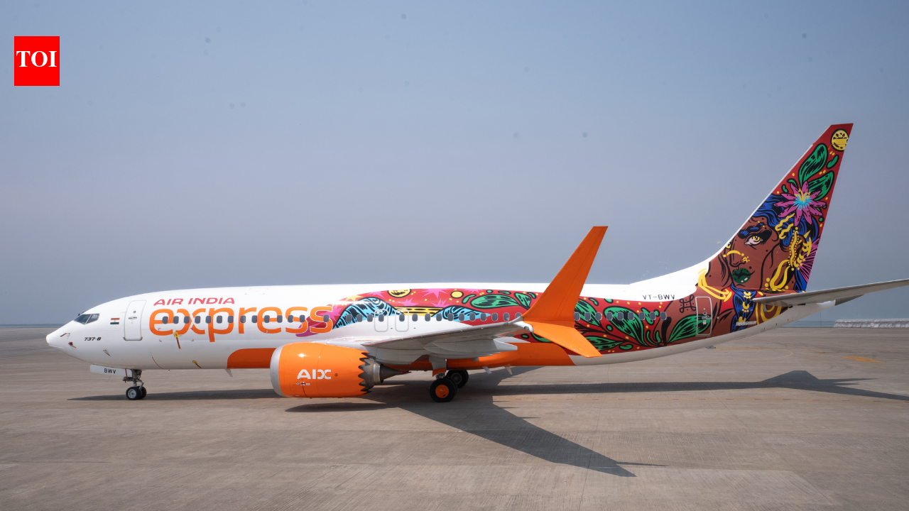 Air India Express art-wraps its B737 jet in Kochi-Biennale colors