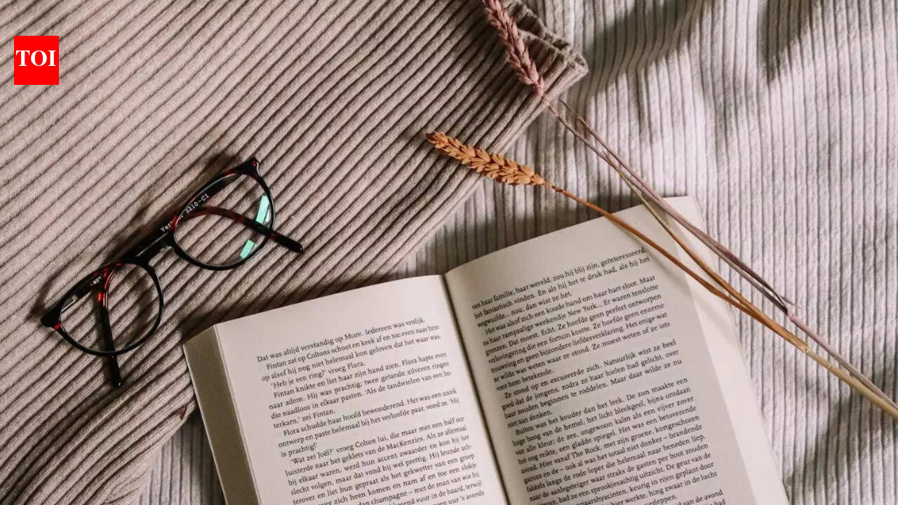 क्या आप किताबें पढ़ रहे हैं? यहां बताया गया है कि आप बिना सोचे-समझे किसकी रक्षा कर रहे हैं