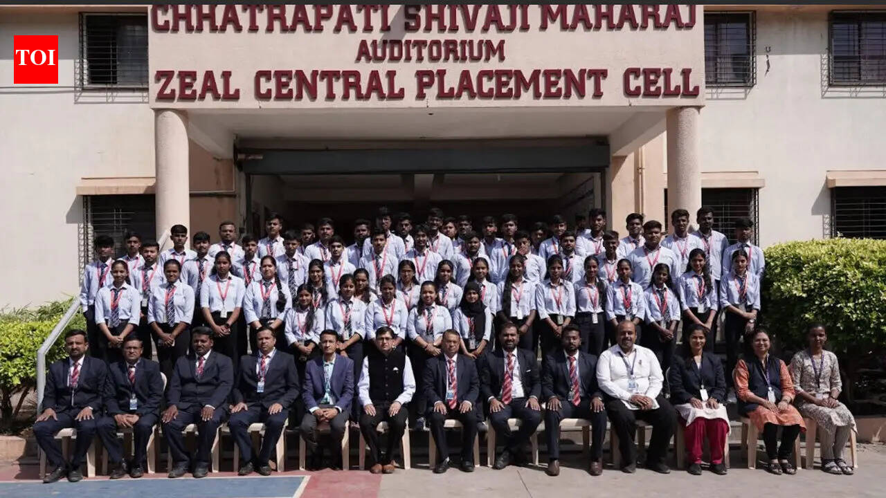 ज़ील कॉलेज और पॉलिटेक्निक के 118 छात्रों ने कैंपस ड्राइव में नौकरी सुरक्षित की