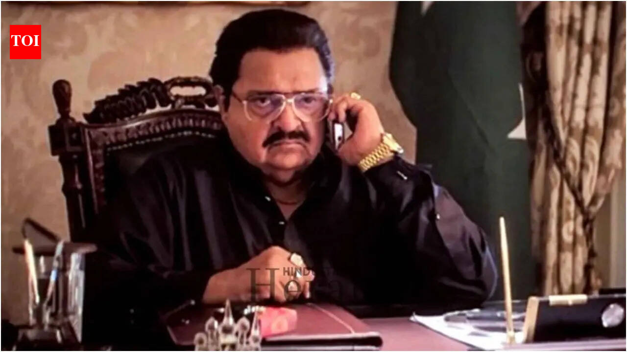 बॉलीवुड में राकेश बेदी की यादगार भूमिकाएँ