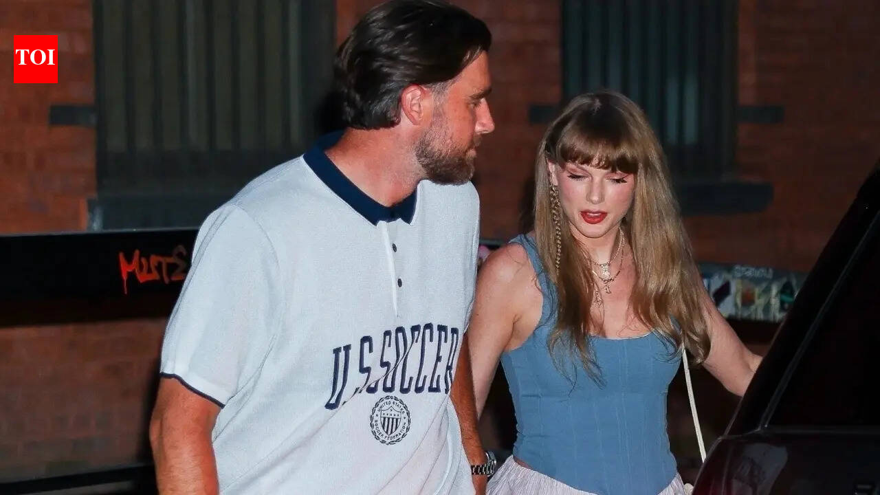 Taylor Swift in 2004 interview discussing her music dreams