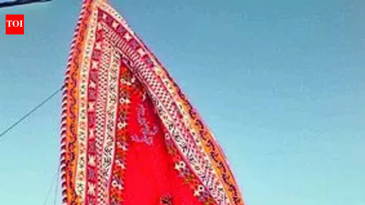 In Hazaribag, Ram Navami flag stitched by minority community tailor flies high