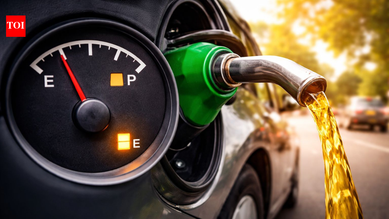 Five driving habits that are secretly killing your car/ bike's fuel-efficiency