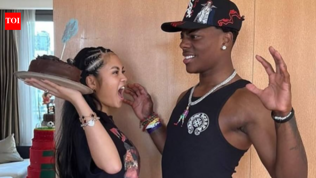 IShowSpeed blushes after ex Vanessa’s flirty birthday donation goes viral