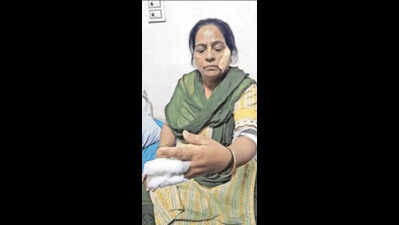 Stabbed thrice, 54-year-old woman fights off armed intruder in Derabassi