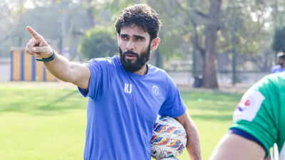 Indian football team, coach Khalid Jamil denied entry over Kochi stadium pay dispute