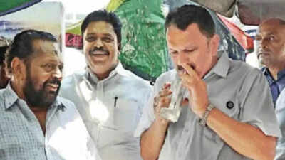  Under a burning sky, no rest for the vote-hungry