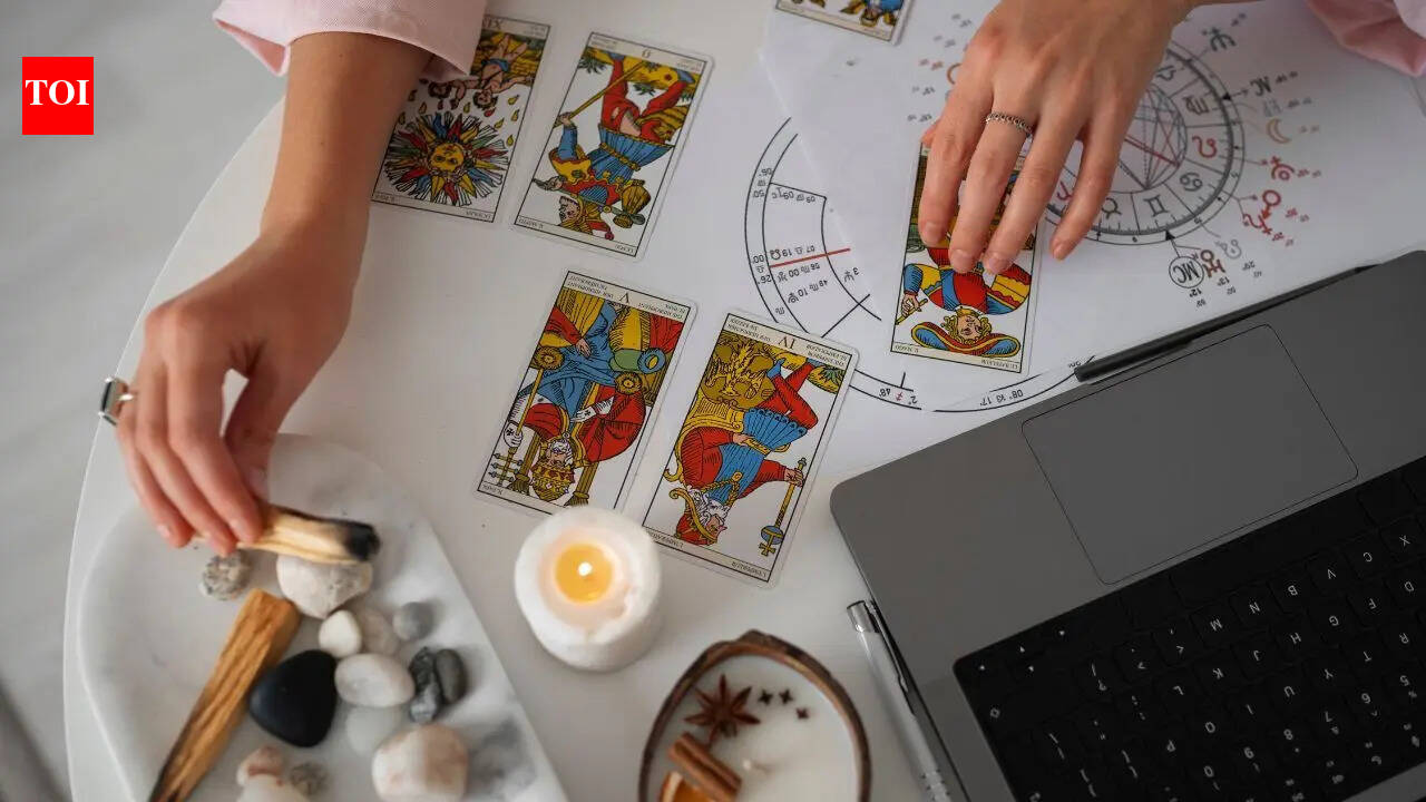 5 Tarot cards that depict success coming your way