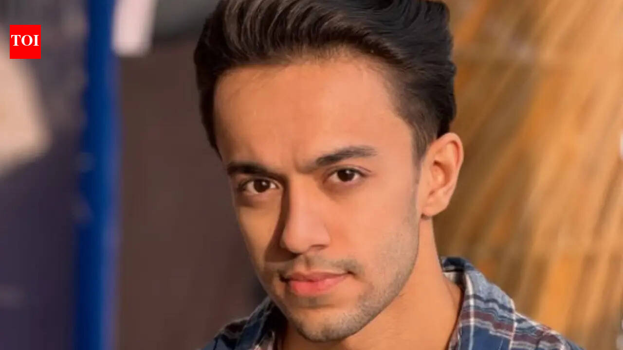 'Dhurandhar' actor Hirav Mehta recalls Flipperachi shoot, says, 'Akshaye Khanna has this amazing aura'