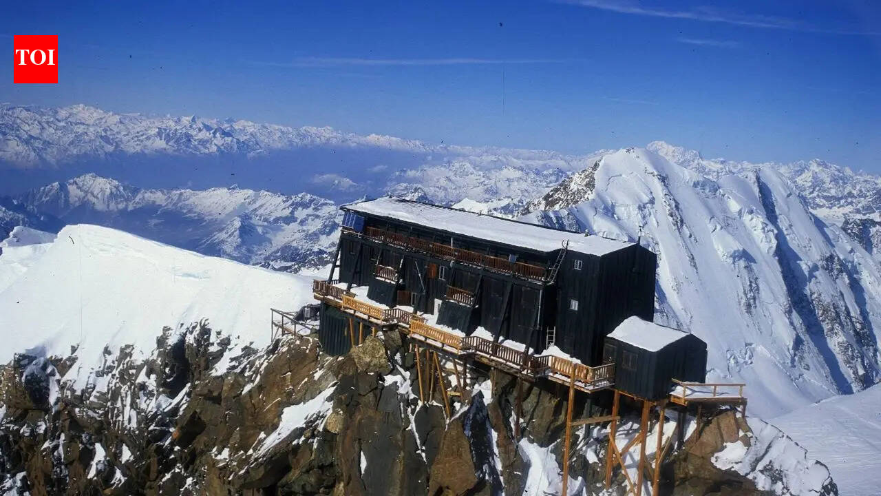 Hotel at 15,000 feet in Italy: Why people risk their lives to sleep above the clouds