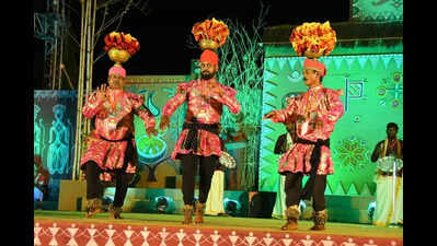 32nd Orange City Craft Mela opens to lights, rhythm, colour