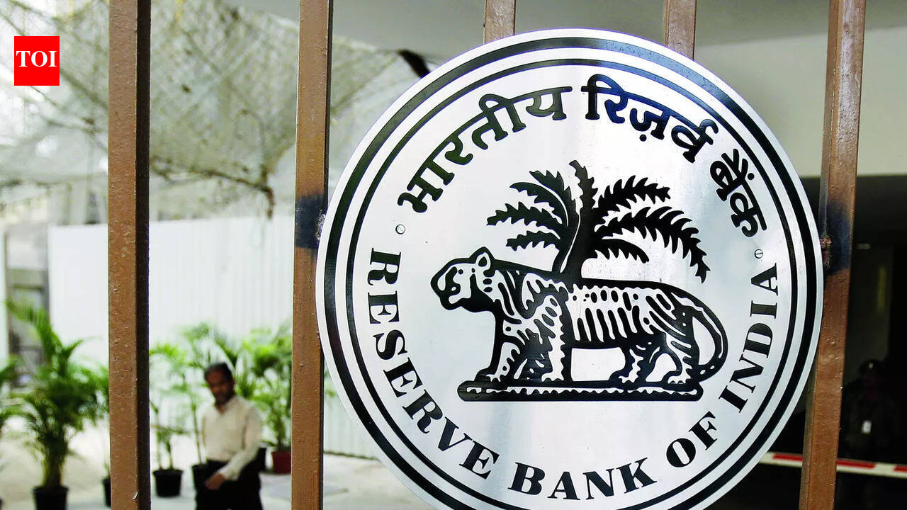 RBI curbs net open positions of banks in forex markets
