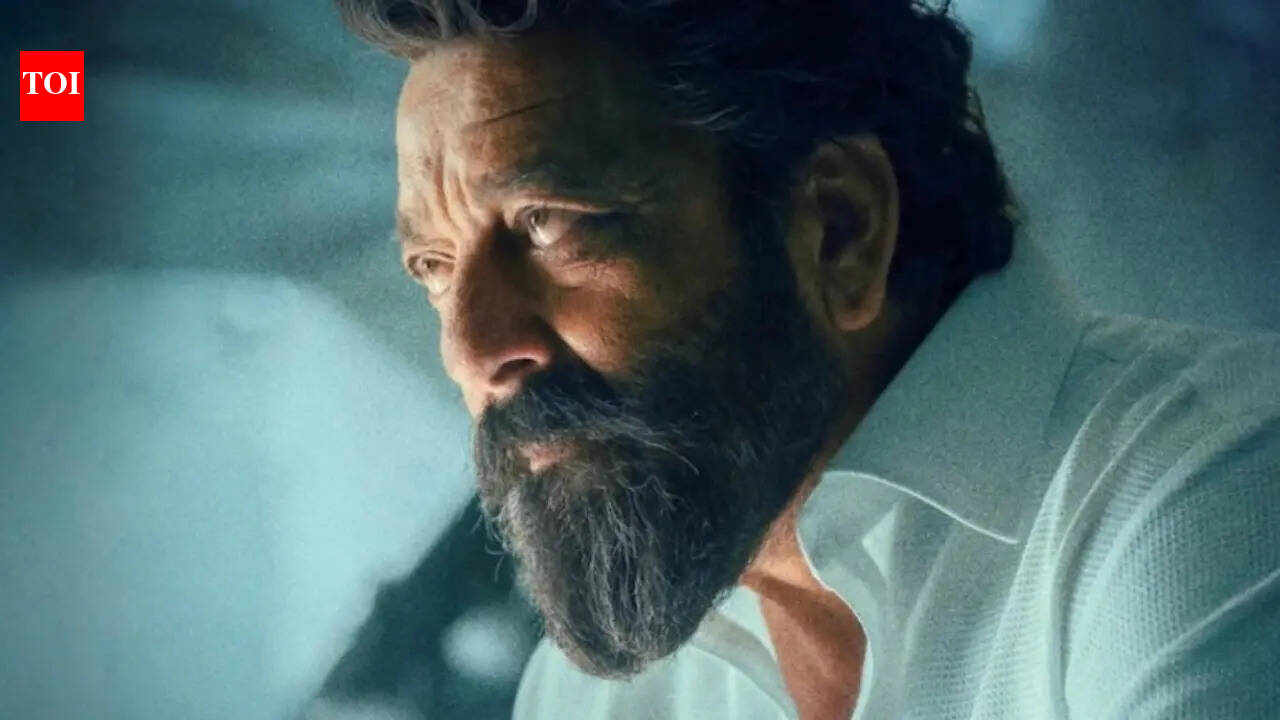 Sanjay Dutt snaps at paparazzi; ‘Dhurandhar: The Revenge’ star reacts in 'Baba style' during family outing - VIDEO