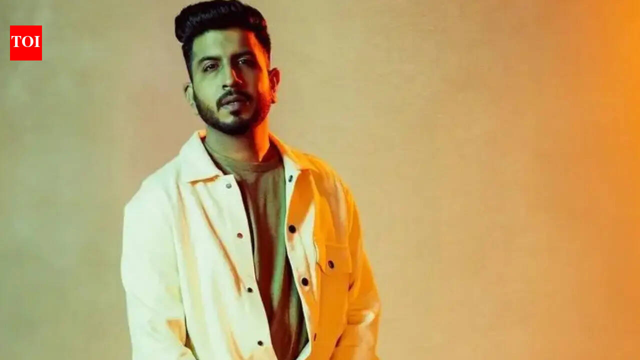 Jigardan Gadhavi announces retirement; Playback singer bids goodbye to Gujarati singing