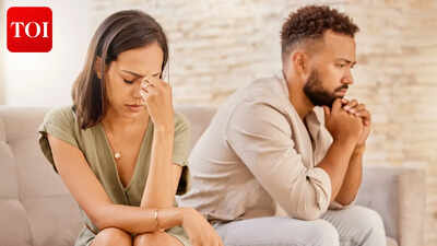 3 silent killers in a relationship, according to a psychologist