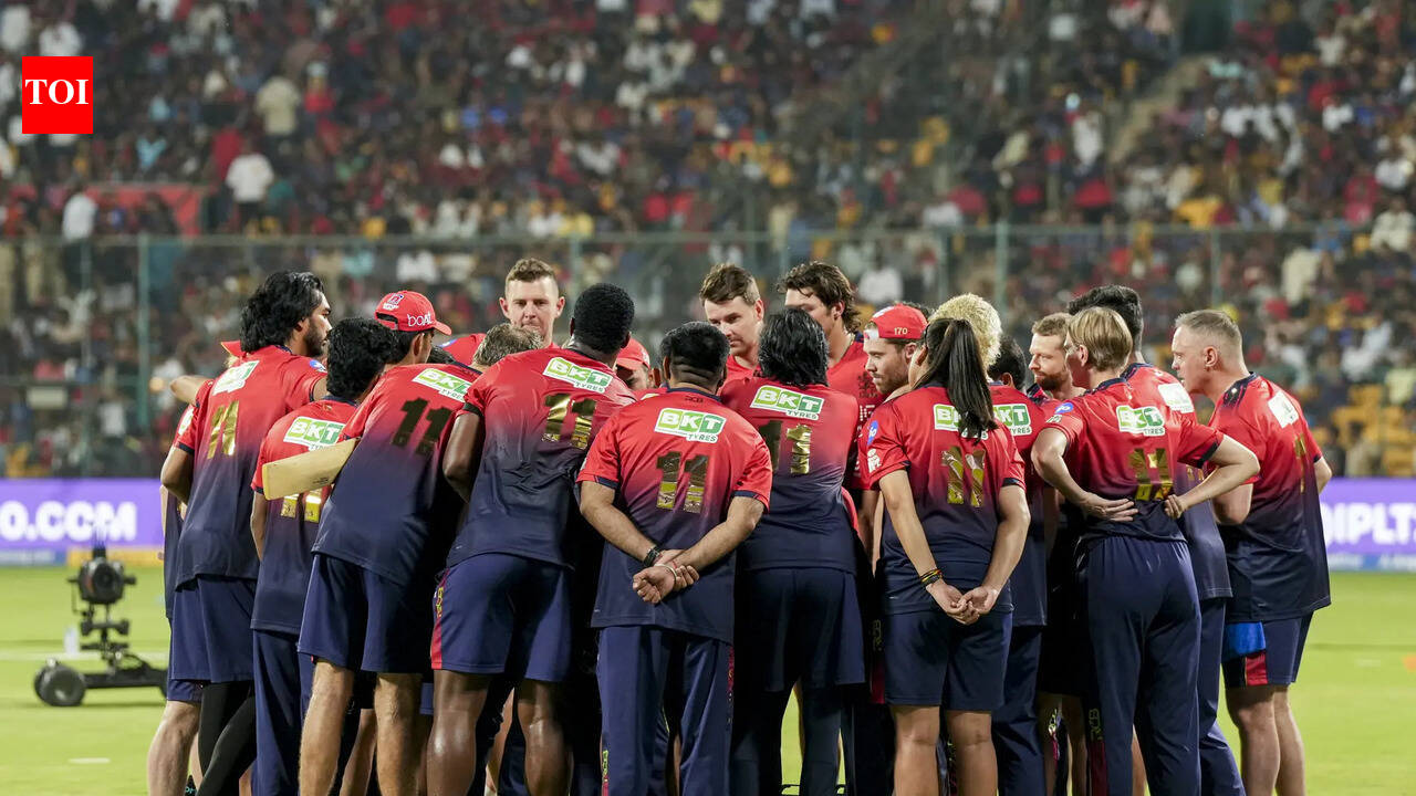 RCB honour victims with special tribute during IPL opener at Chinnaswamy