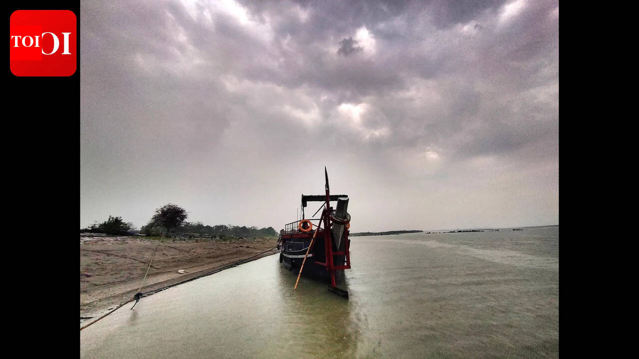 Satras hold doors open for blessings, not politics