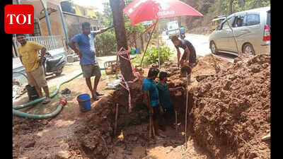 Leaks & bursts leave locals of Canacona struggling for water