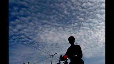 Expect rain today, air to remain moderate