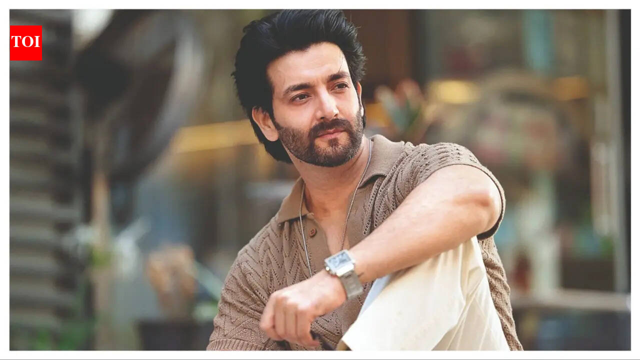 Vineet Raina makes international debut with On Different Grounds