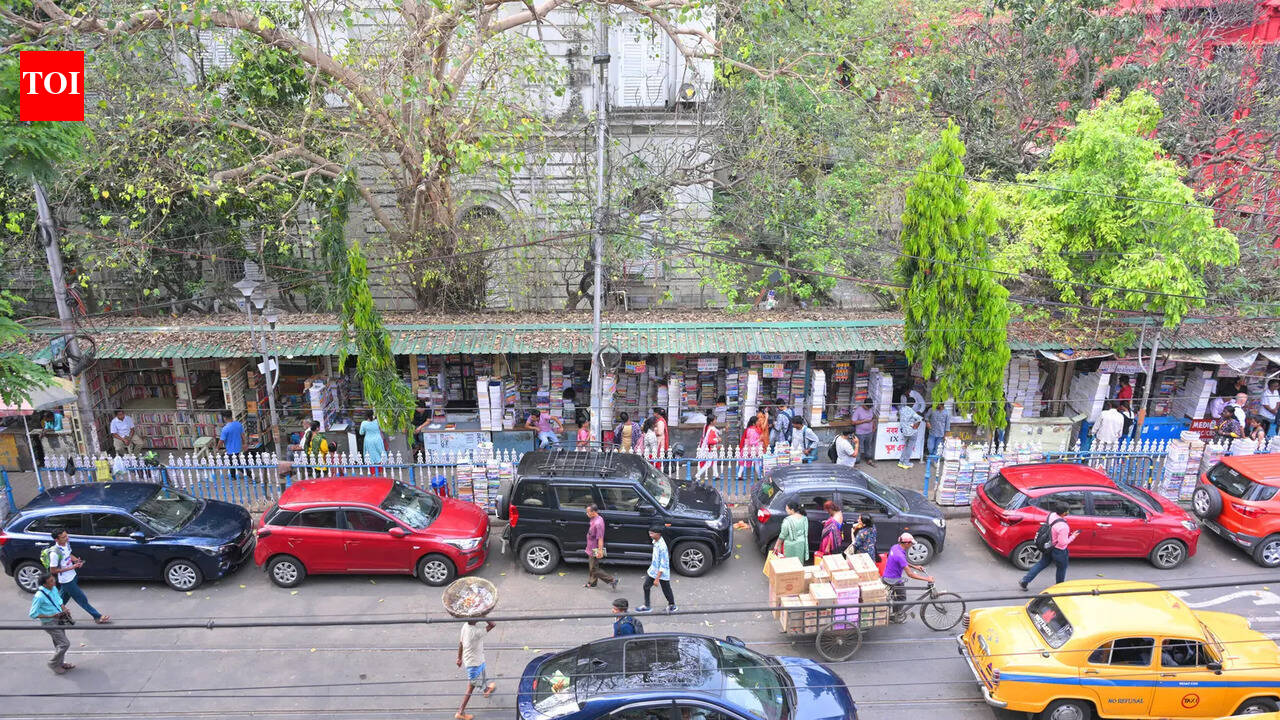 Between Kolkata's shelves and stories