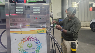 FIR filed against 6 CNG pump staff in Maharashtra for assaulting officer, overcharging consumers