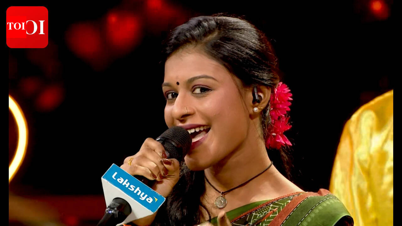 Star Singer: Gayathri grabs a Golden Star with KS Chithra's 'Ezhimala Poonchola.'