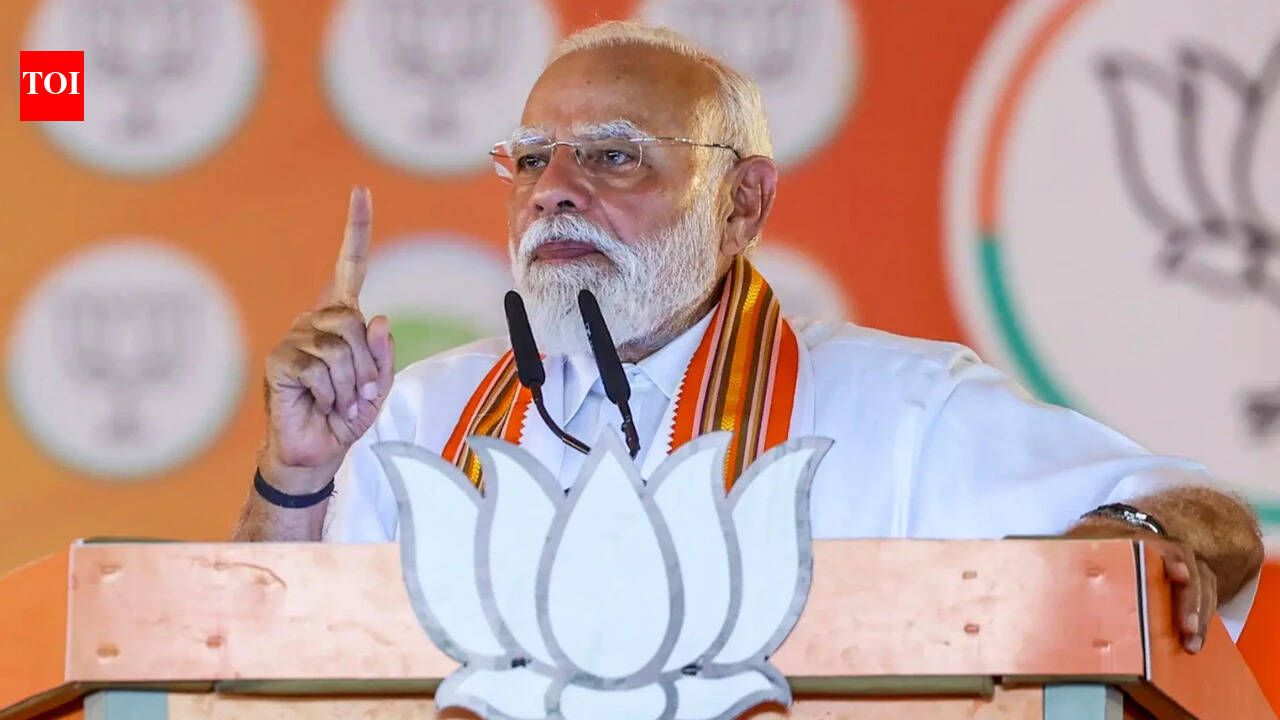 PM Modi slams Cong for making 'dangerous' remarks amid Middle East crisis