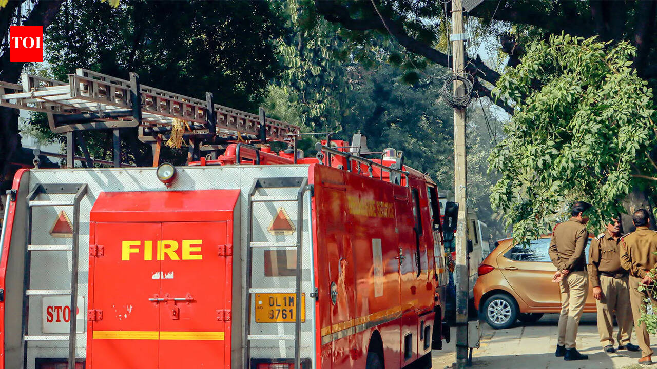 Fire guts house in Gandhi Maidan area, property worth lakhs destroyed