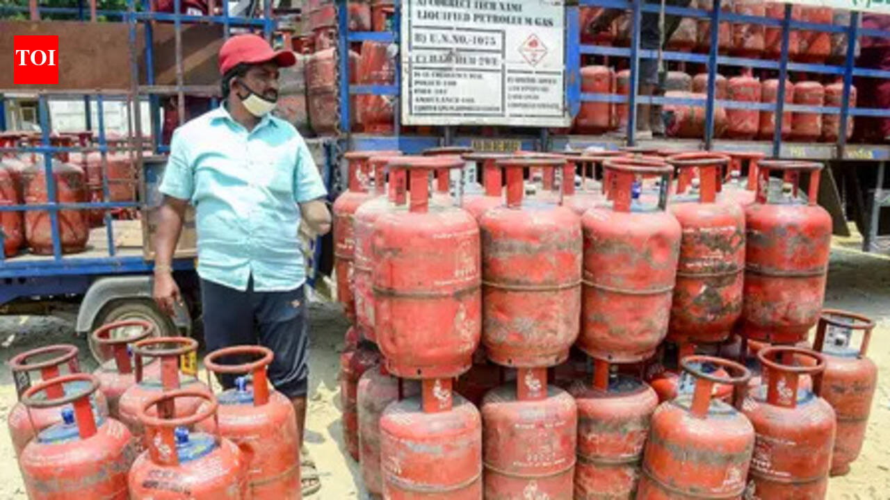 FIRs, arrests ordered to curb black marketing of LPG