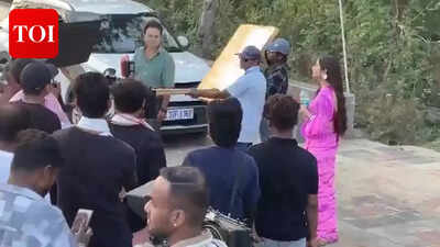 భోలేబాబా పార్ కరేగా సెట్ నుండి రాహుల్ అరుణోదయ్ బెనర్జీ యొక్క చివరి వీడియో విషాదంలో మునిగిపోయింది; మమతా బెనర్జీ మృతికి సంతాపం తెలిపారు