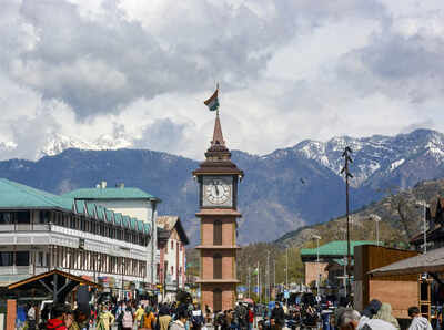 BJP drops 'Greater Kashmir' charge, backs J&K reorganisation bill