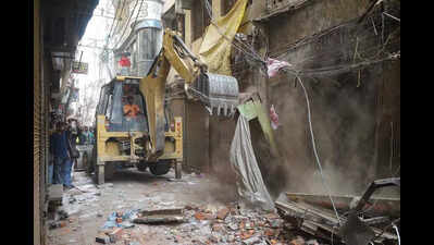 Dalmandi widening: After a month, bulldozers roll in amid tight security