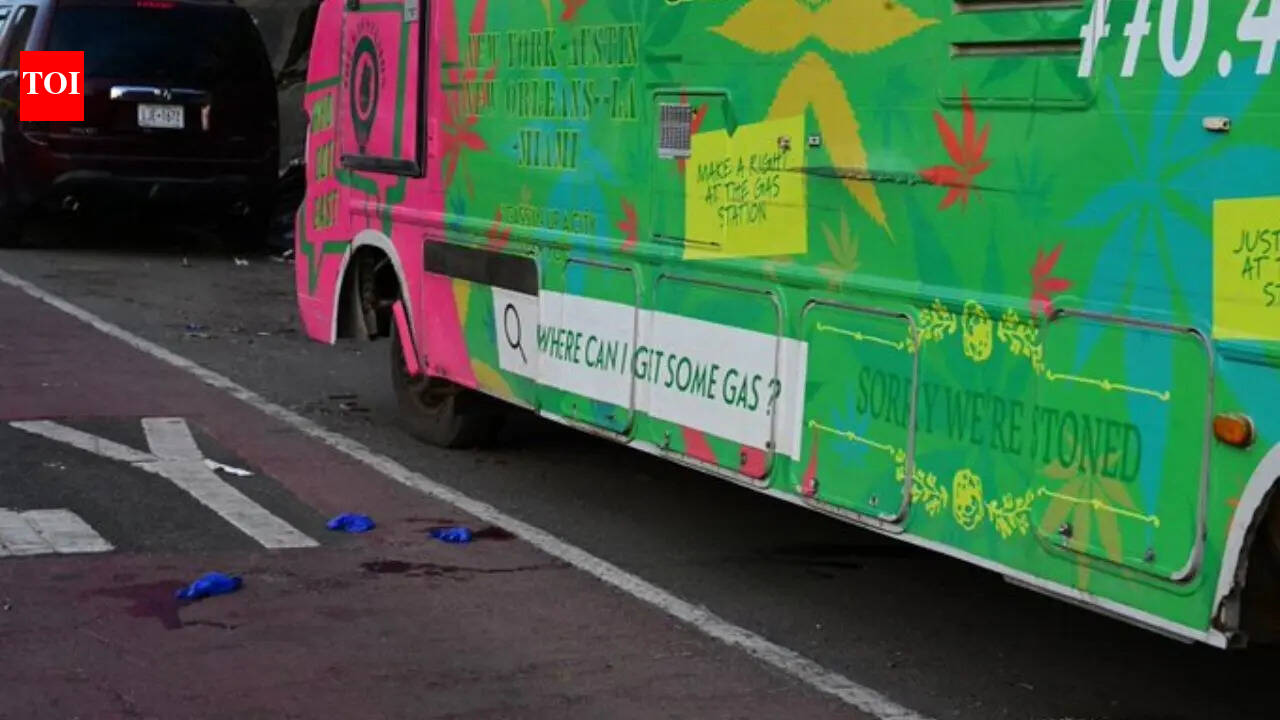 Man fatally stabbed near mobile pot dispensary in Bronx late-night attack