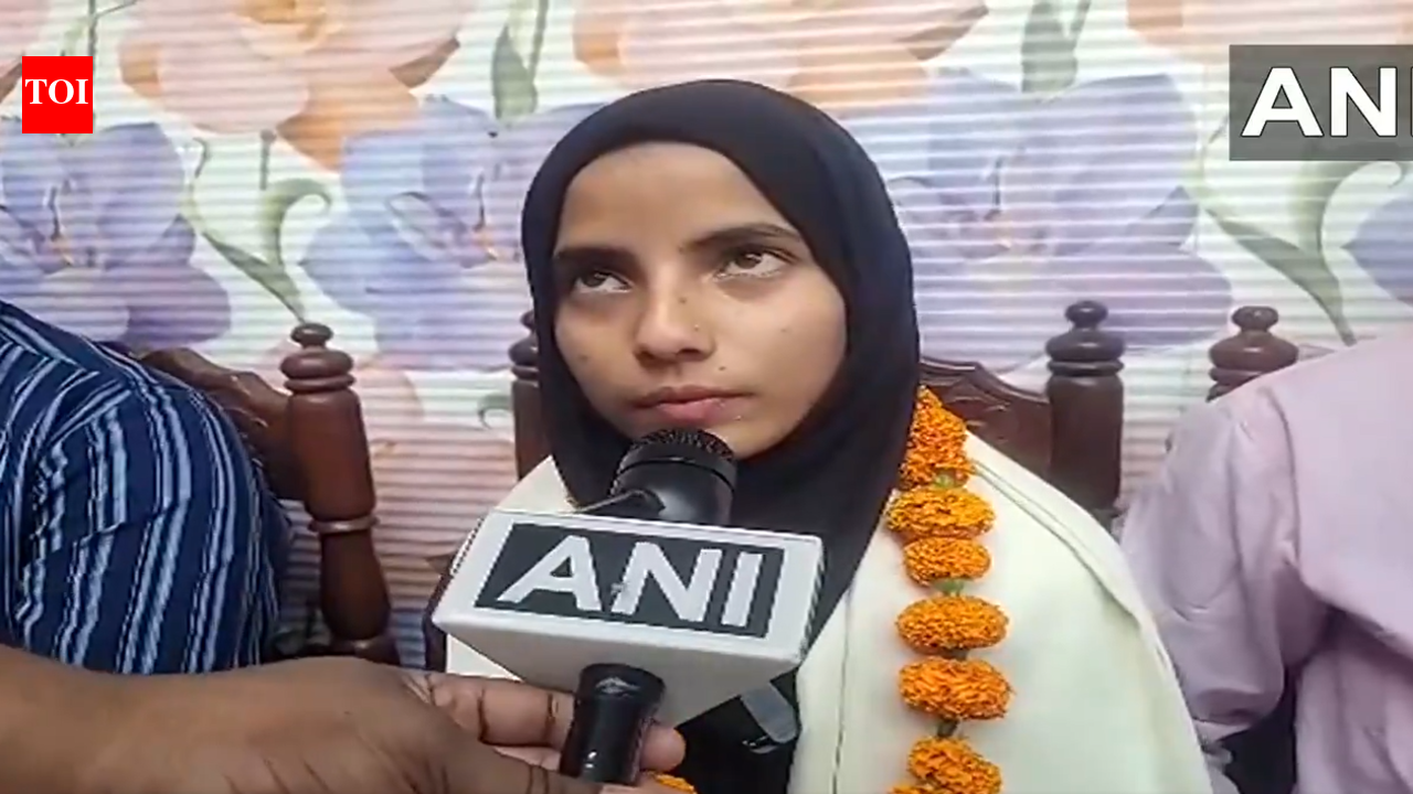 Tyre shop owner’s daughter Shabreen Parveen becomes BSEB Class 10 joint topper, plans NEET next