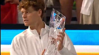 Jannik Sinner overpowers Jiri Lehecka to win Miami Open