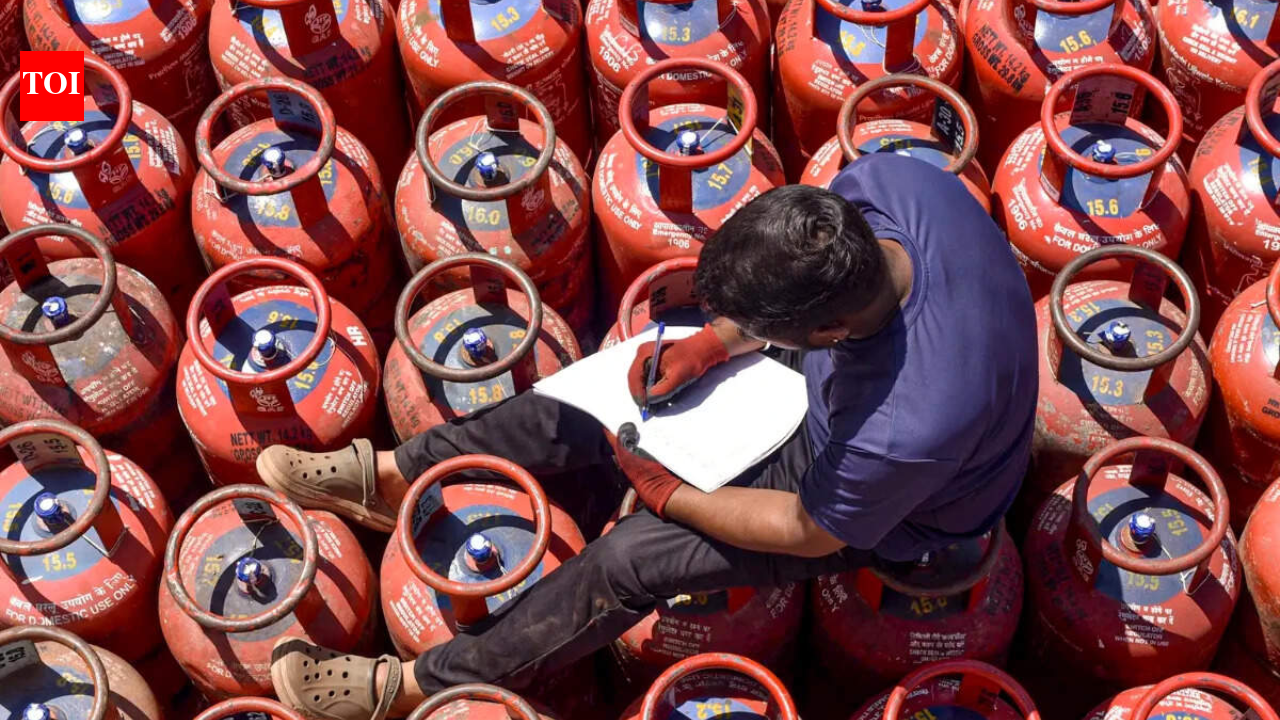 LPG Crisis in India News Live Update: Centre allocates PDS kerosene to states, UTs in 60-day emergency measure to ease LPG pressure