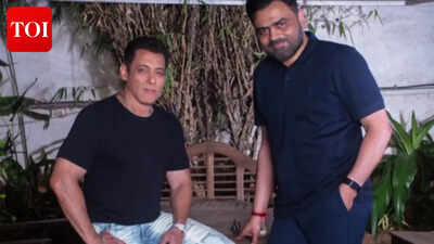 Salman Khan announces upcoming action thriller directed by Vamshi Paidipally; release of books 2027