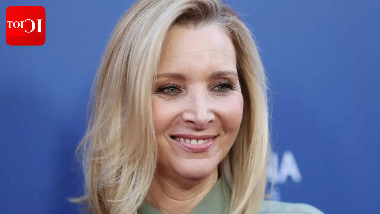Quote of the Day by Lisa Kudrow: ‘When one door closes, another door always opens’